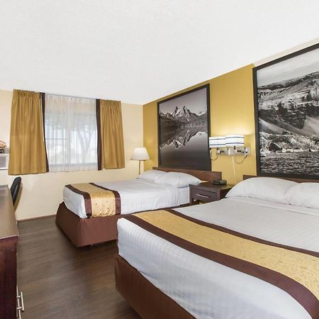 Super 8 By Wyndham Nampa Hotell Exteriör bild