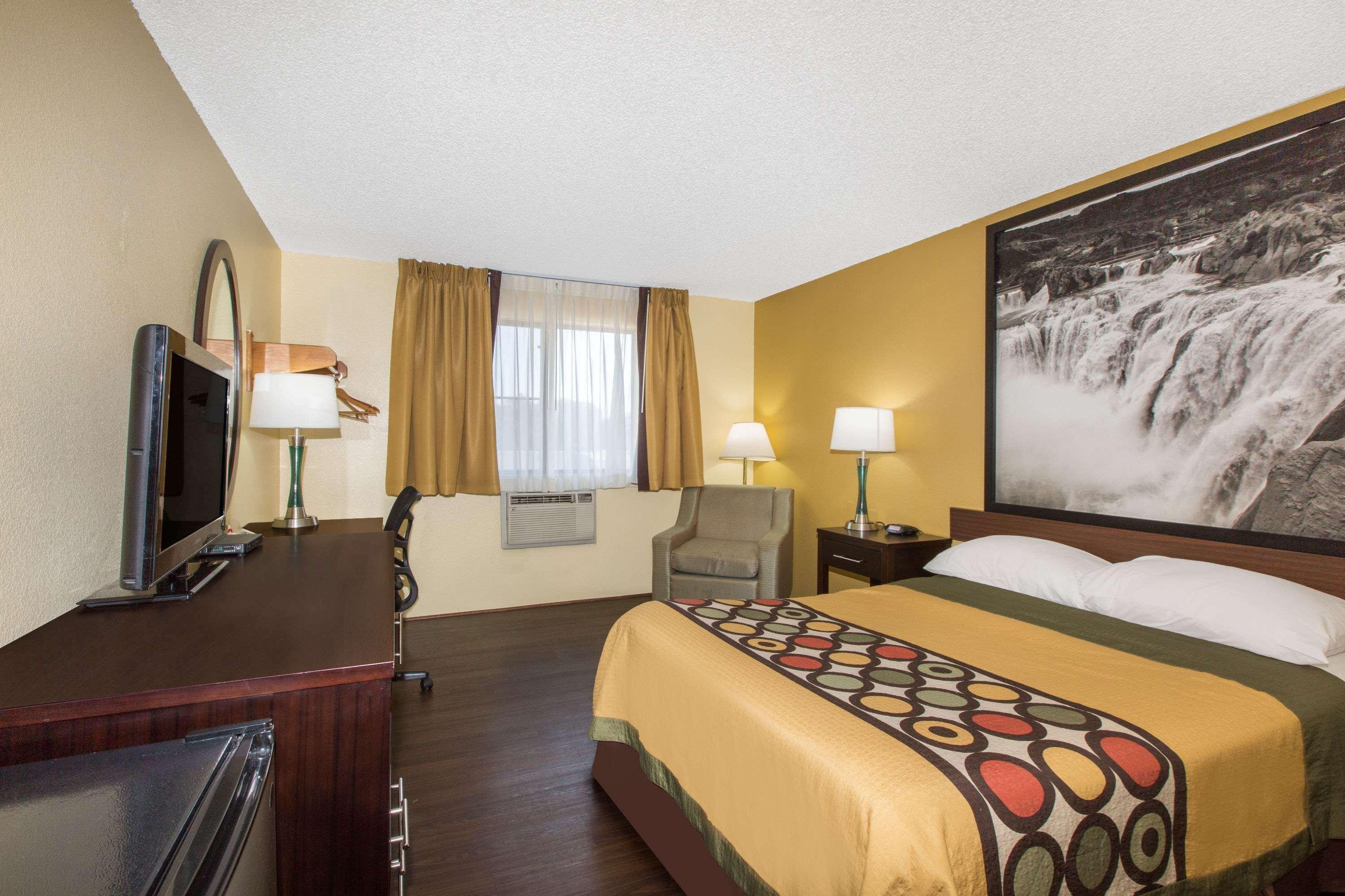 Super 8 By Wyndham Nampa Hotell Exteriör bild