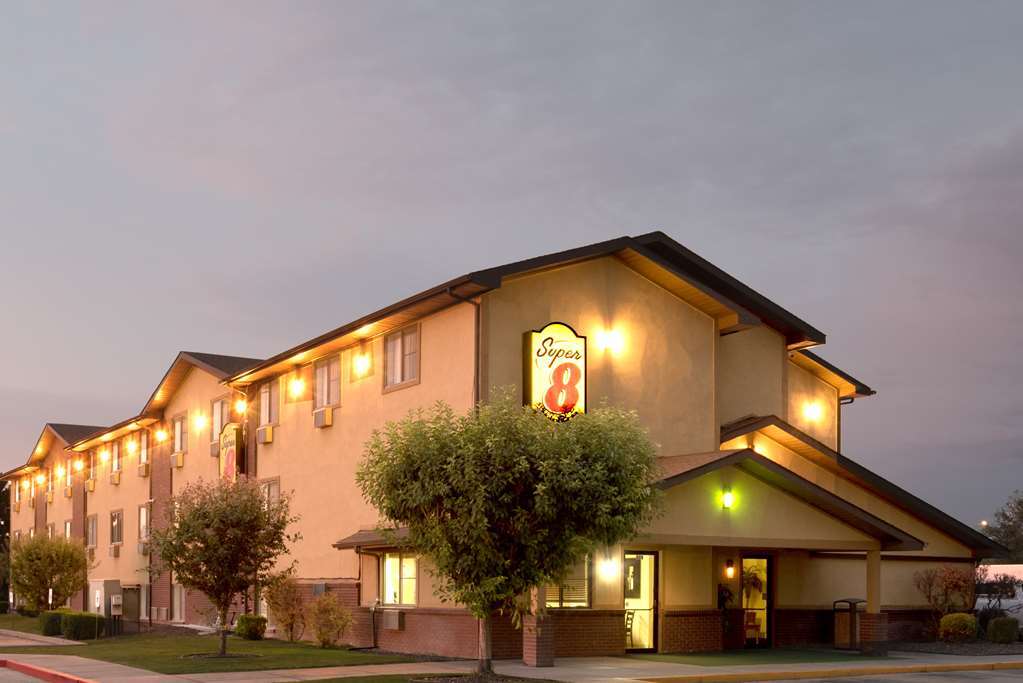 Super 8 By Wyndham Nampa Hotell Exteriör bild